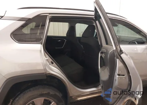 2024 Toyota Rav4 Xle from USA, damaged, VIN 2T3W1RFV1RW314067